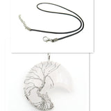 Náhrdelník so stromom života z mesačného kryštálu