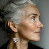 Vintage náušnice zo striebra s nepravidelnými kvetmi