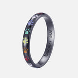 Strieborný prsteň s motívom labky