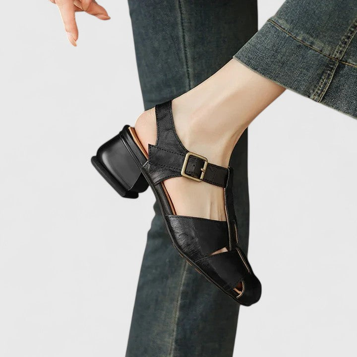 AGÁTA | ELEGANTNÁ KOŽENÁ SANDÁLA