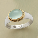 Strieborný prsteň so zeleným diamantom