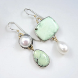 Asymetrické náušnice s perlami a zeleným smaltom