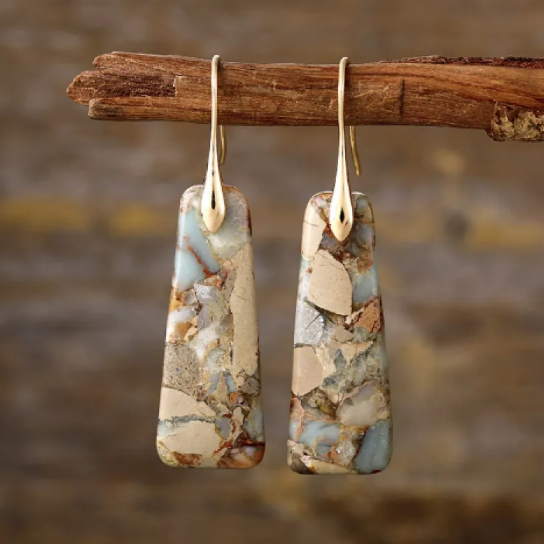 Náušnice s kameňom cisára