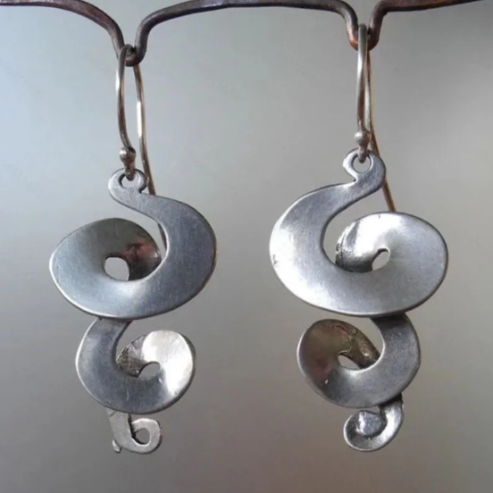 Geometrické kovové náušnice – cigánske