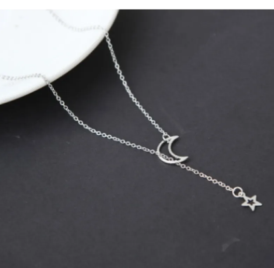 Krátky náhrdelník s hviezdou mesiaca